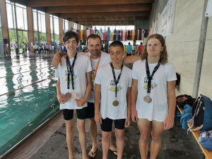 2022_Emilopen 2022_2 dan Brno 5 medalj treh plavalcev